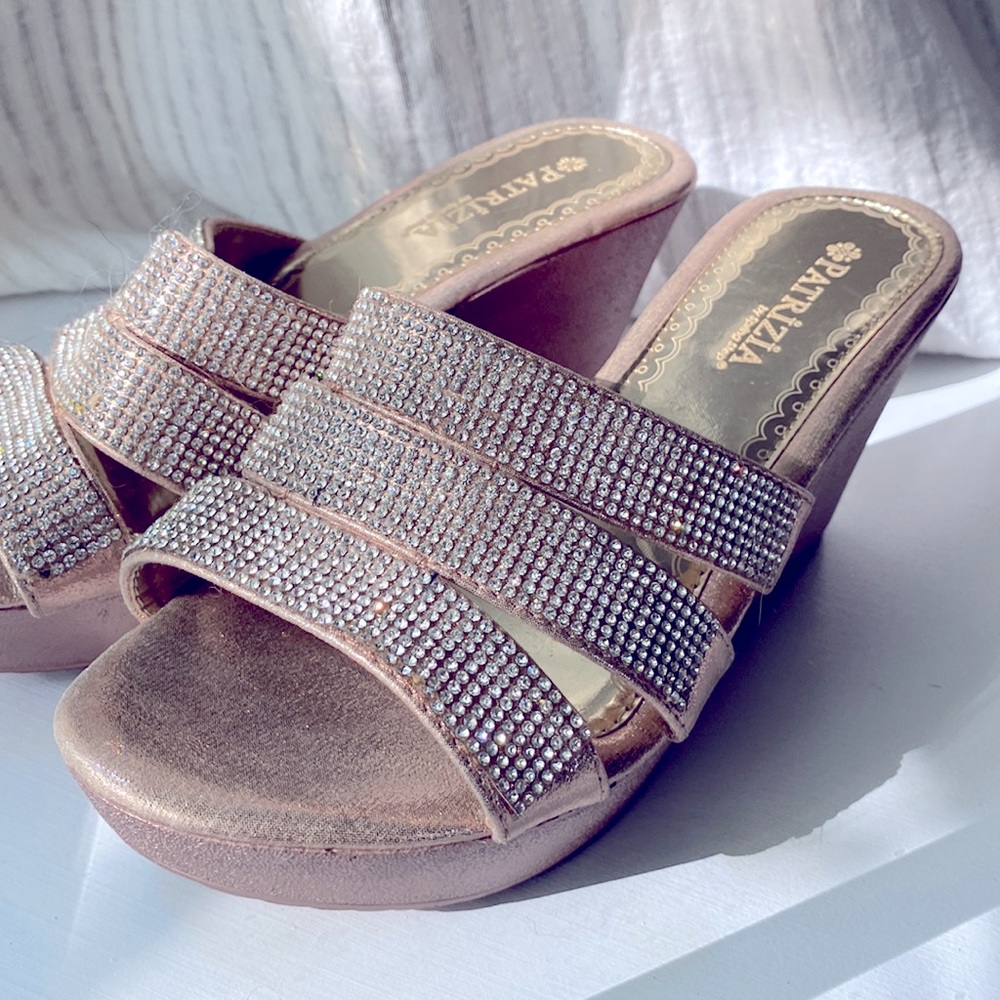 ❌ SOLD ❌ Patrizia Rose gold rhinestone wedges